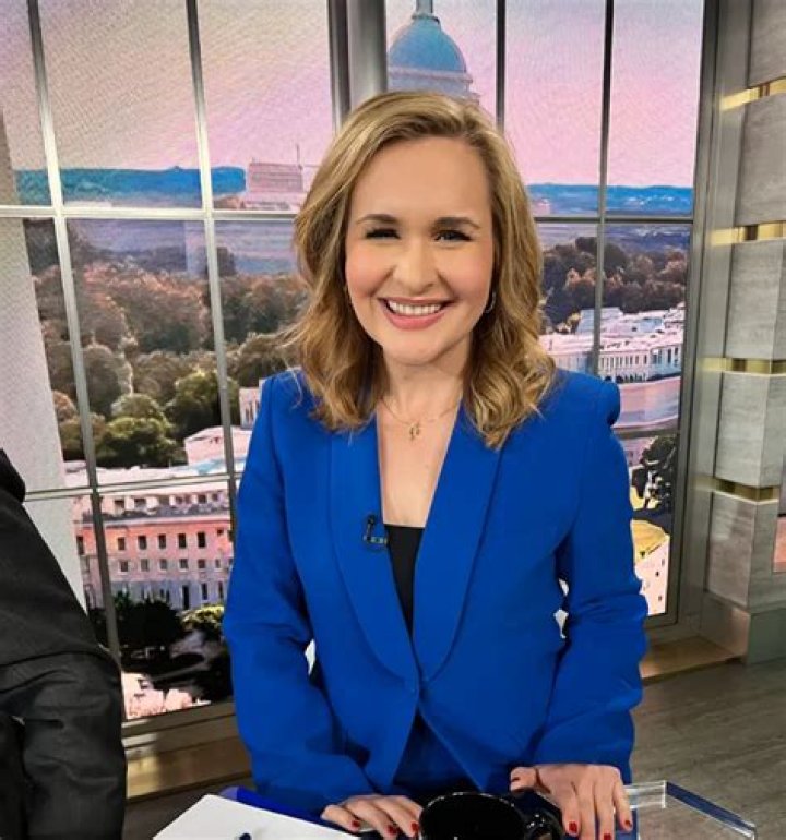 All About Julia Manchester | Age, Net Worth, Relationship, Career