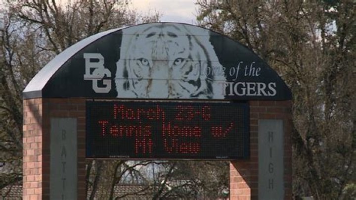 Battle Ground school counselor charged for assault of a child ·