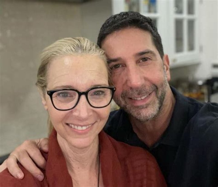 How Old Is Lisa Kudrow? Husband, Kids, Net Worth, Biography & More