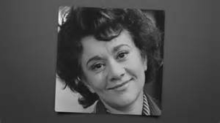Joan Plowright - BlogInfo